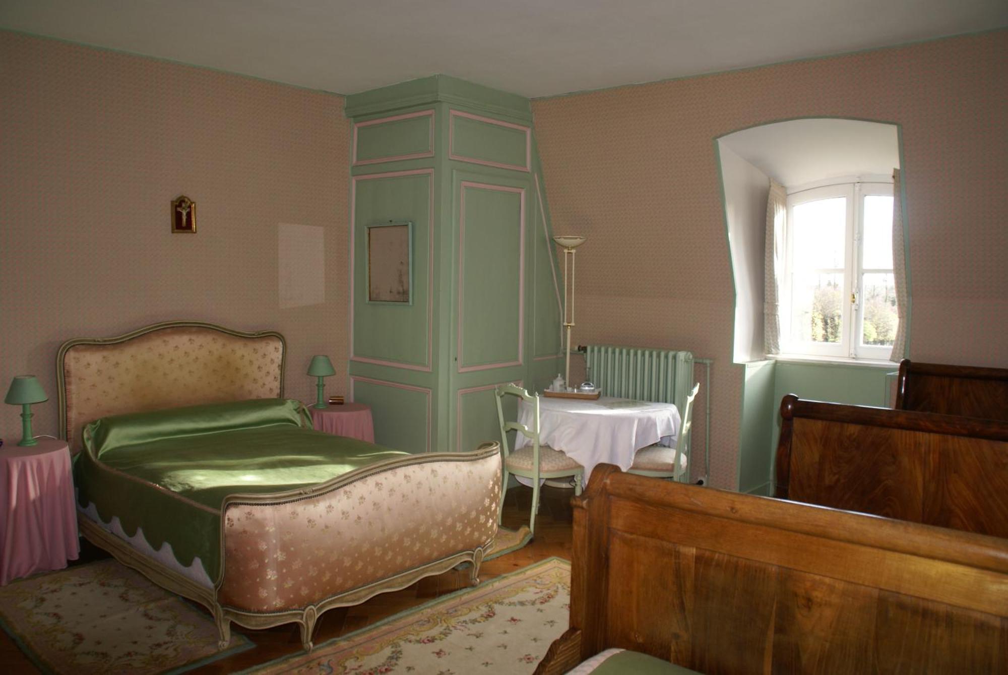 Manoir D'Hermos Bed and Breakfast Saint-Éloi-de-Fourques Εξωτερικό φωτογραφία